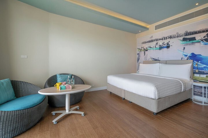 Room 26 of 104