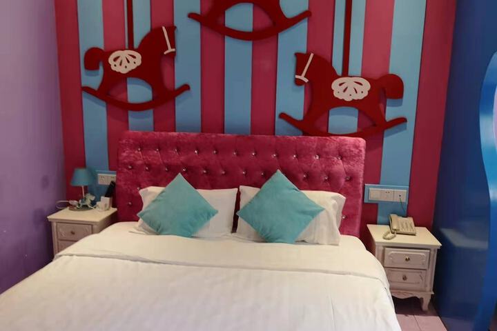 Room 17 of 59