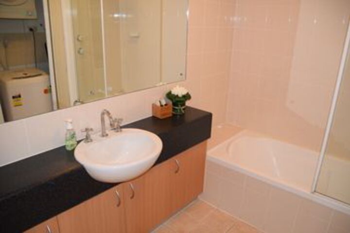 Room 4 of 20