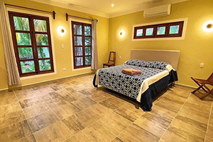 Room 16 of 160