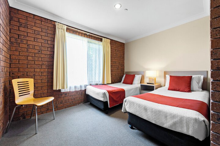 Room 35 of 88
