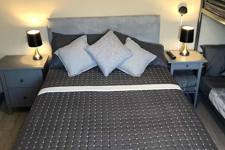 Room 12 of 23