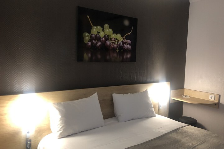 Room 3 of 51
