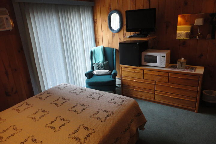 Room 21 of 48