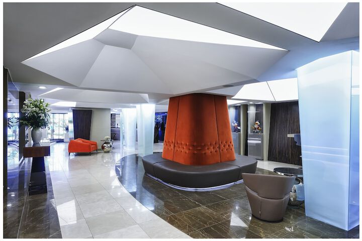 Guest Lobby