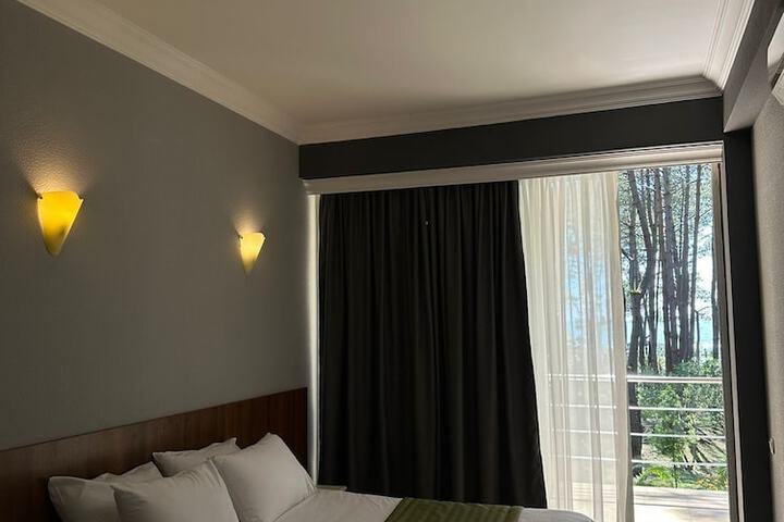 Room 18 of 29