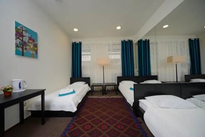 Room 3 of 48