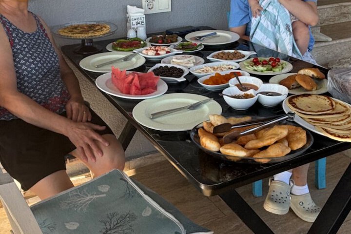 Breakfast/Coffee Service 52 of 108