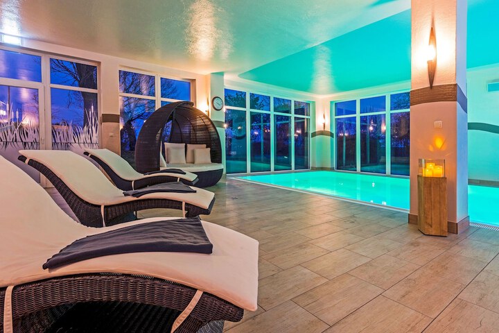 Pool 31 of 83