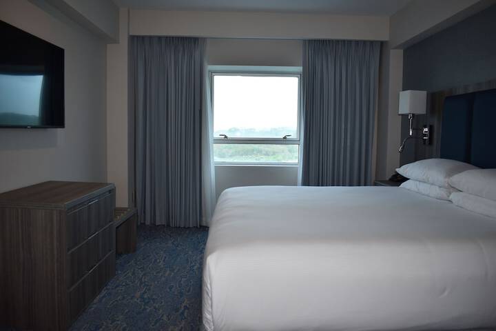 Room 11 of 68