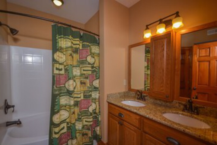 Room 3 of 30