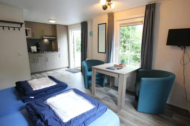 Room 2 of 9