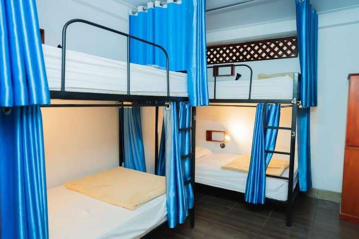 Room 5 of 17