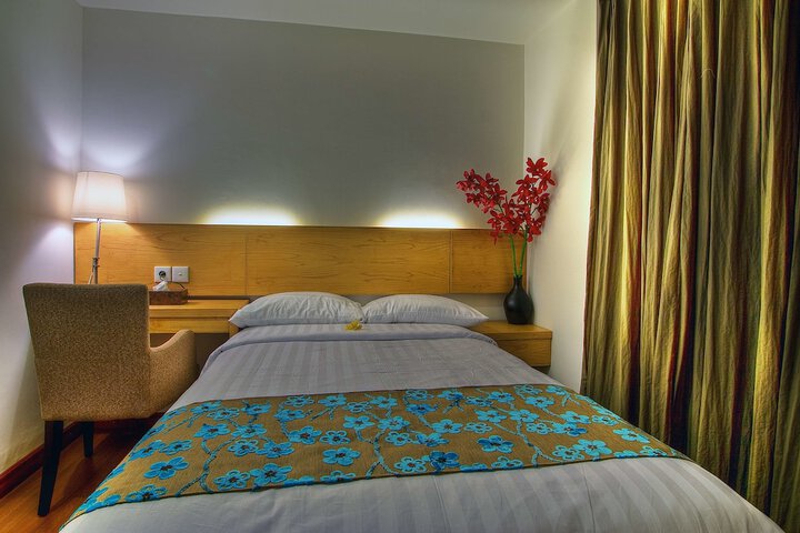 Room 3 of 24