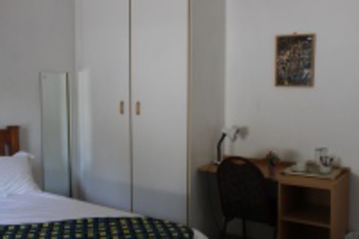 Room 246 of 288
