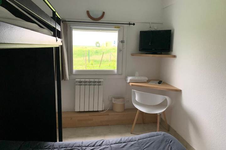 Room 18 of 37