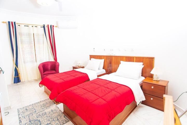 Room 43 of 161