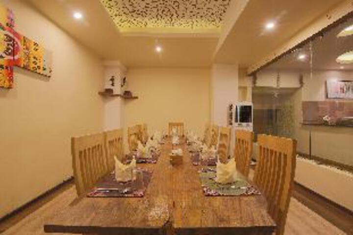 Dining 5 of 23