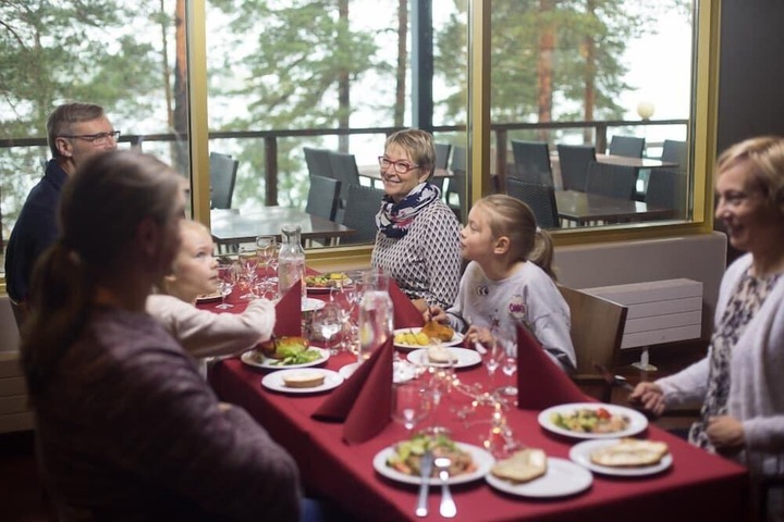 Dining 86 of 116