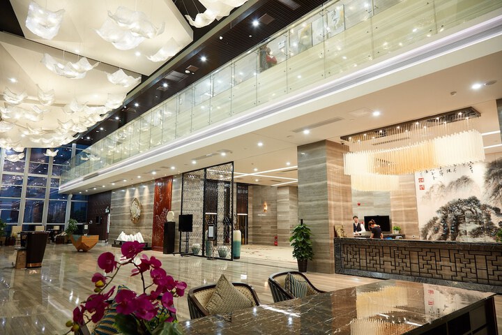 Exterior of The Thousand Lantern Lake Hotel