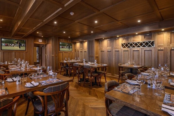 Dining 8 of 15