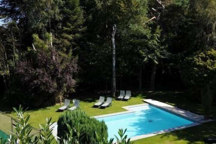 Pool 20 of 50