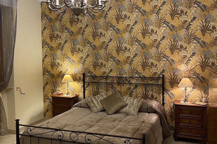 Room 11 of 41