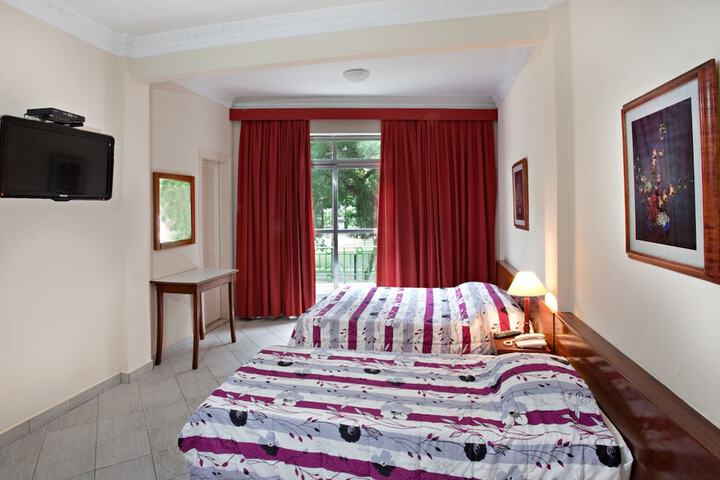Room 8 of 24