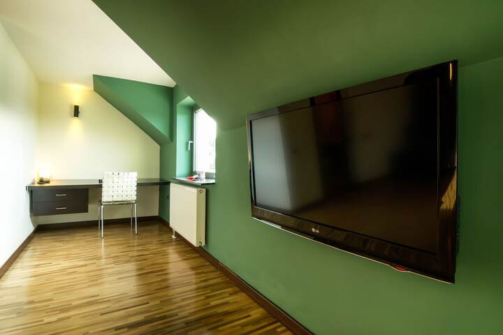 Room 55 of 144