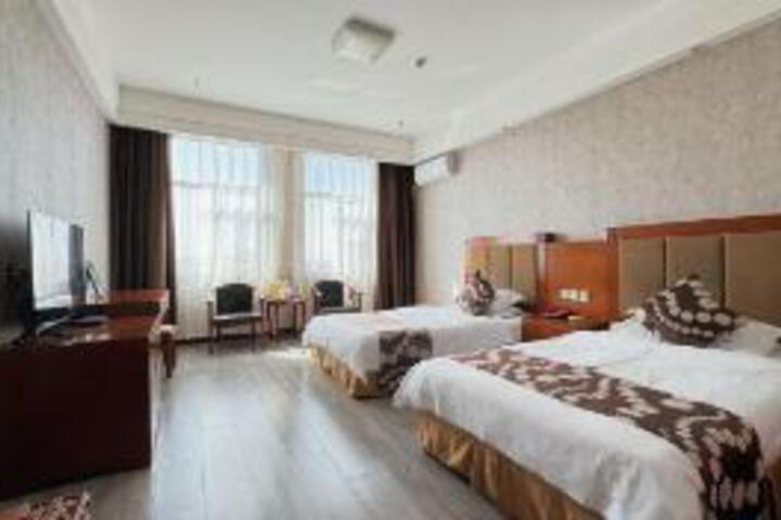Room 9 of 9