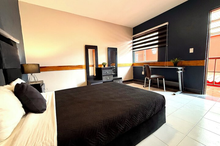 Room 18 of 28