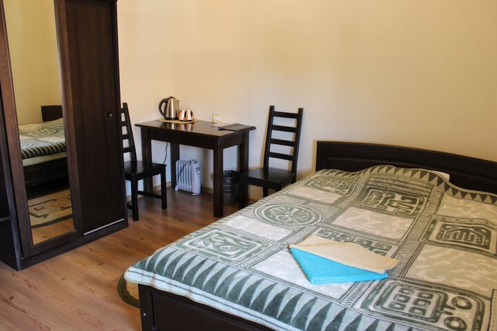 Room 11 of 41