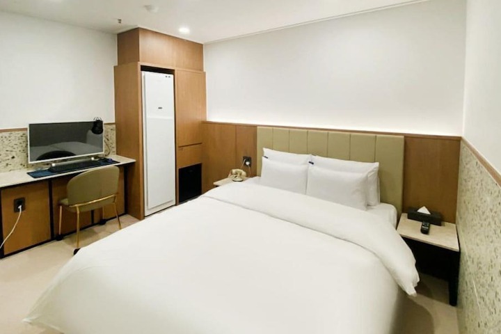 Room 56 of 109
