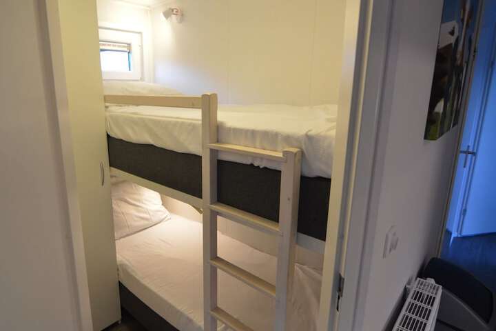 Room 4 of 44