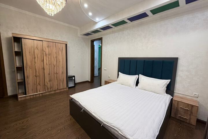 Room 35 of 62