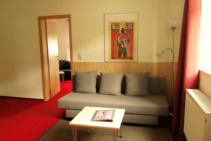 Room 37 of 60
