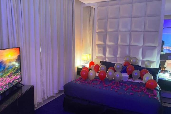 Room 11 of 29