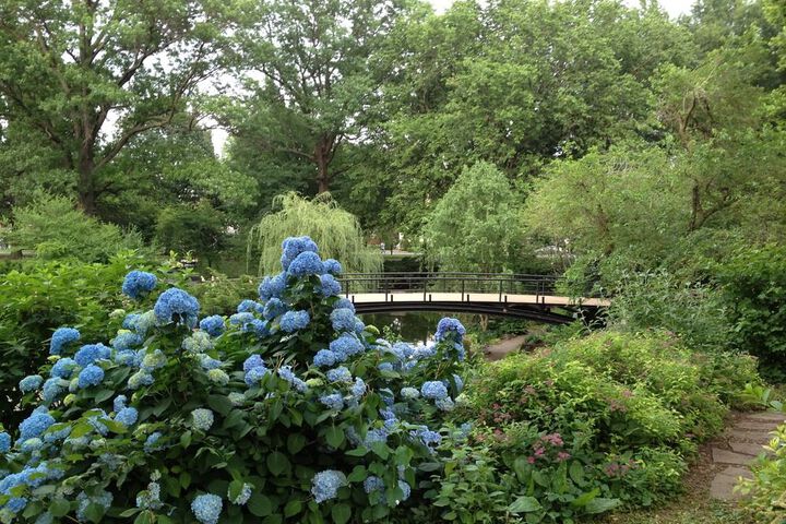 Hotel Exterior 6 of 25