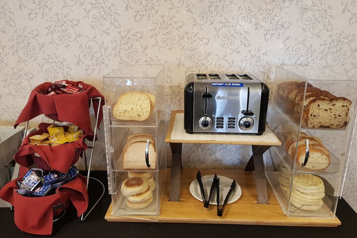 Breakfast/Coffee Service 33 of 37