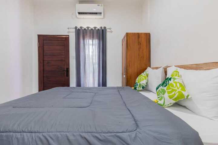 Room 12 of 64