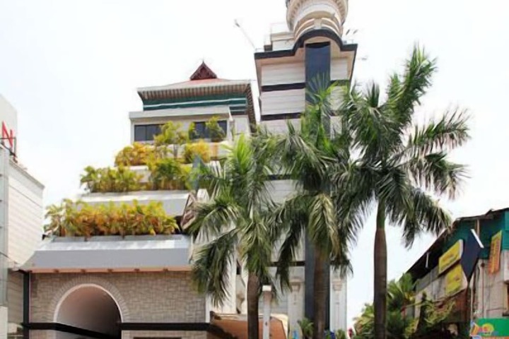Hotel 73 of 76