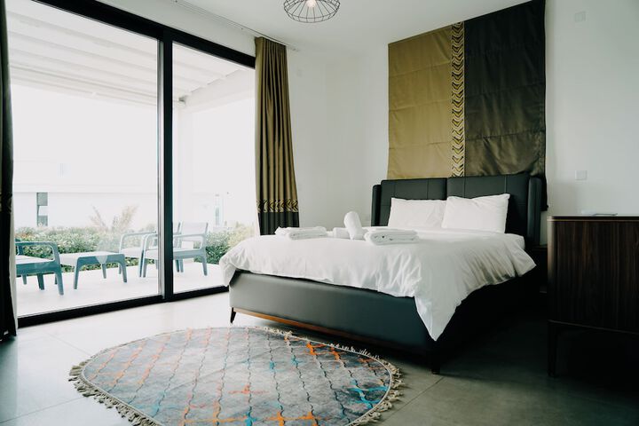 Room 48 of 196