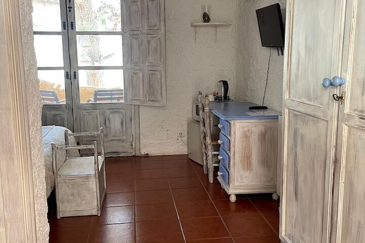 Room 15 of 120