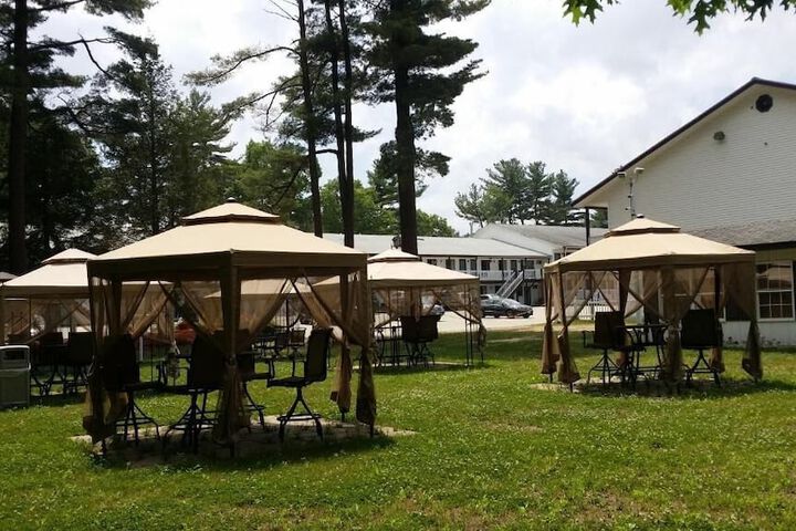 Property Grounds 15 of 18