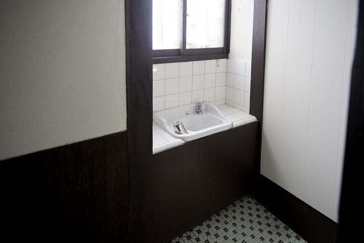 Room 22 of 39