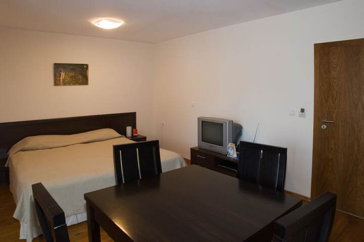 Room 3 of 17
