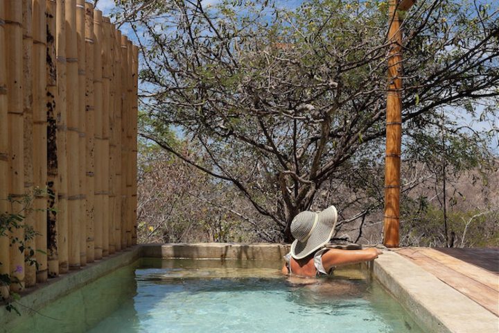 Pool 79 of 125