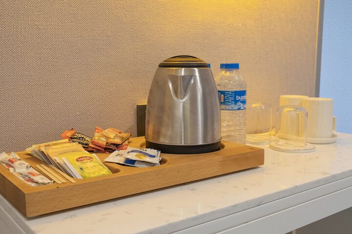 Breakfast/Coffee Service 96 of 184