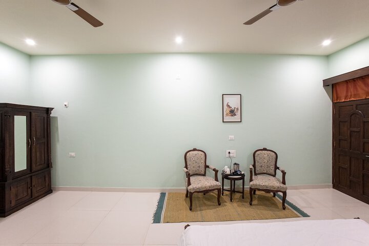 Room 9 of 48