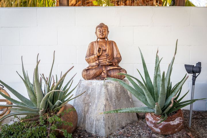 Hotel Exterior 72 of 85